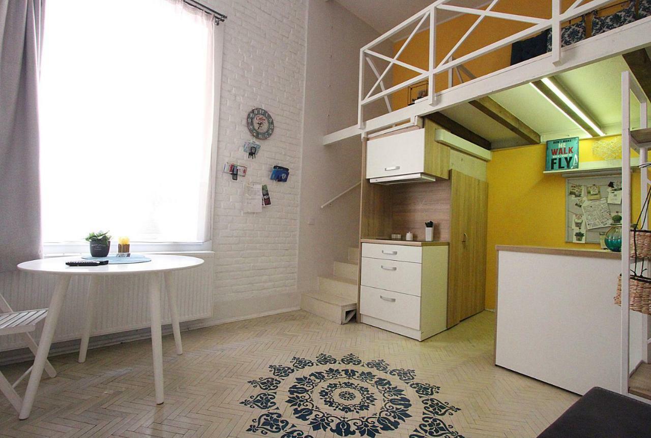 Style Loft Apartment Lviv Exteriör bild